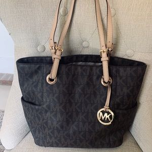 Michael Kors purse
